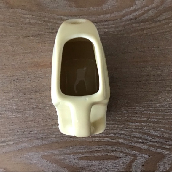 Fiesta Yellow Miniature Disk Pitcher - Picture 5 of 8